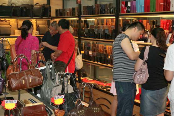 Guangzhou Leather Wholesale Market Tour Around Sanyuanli